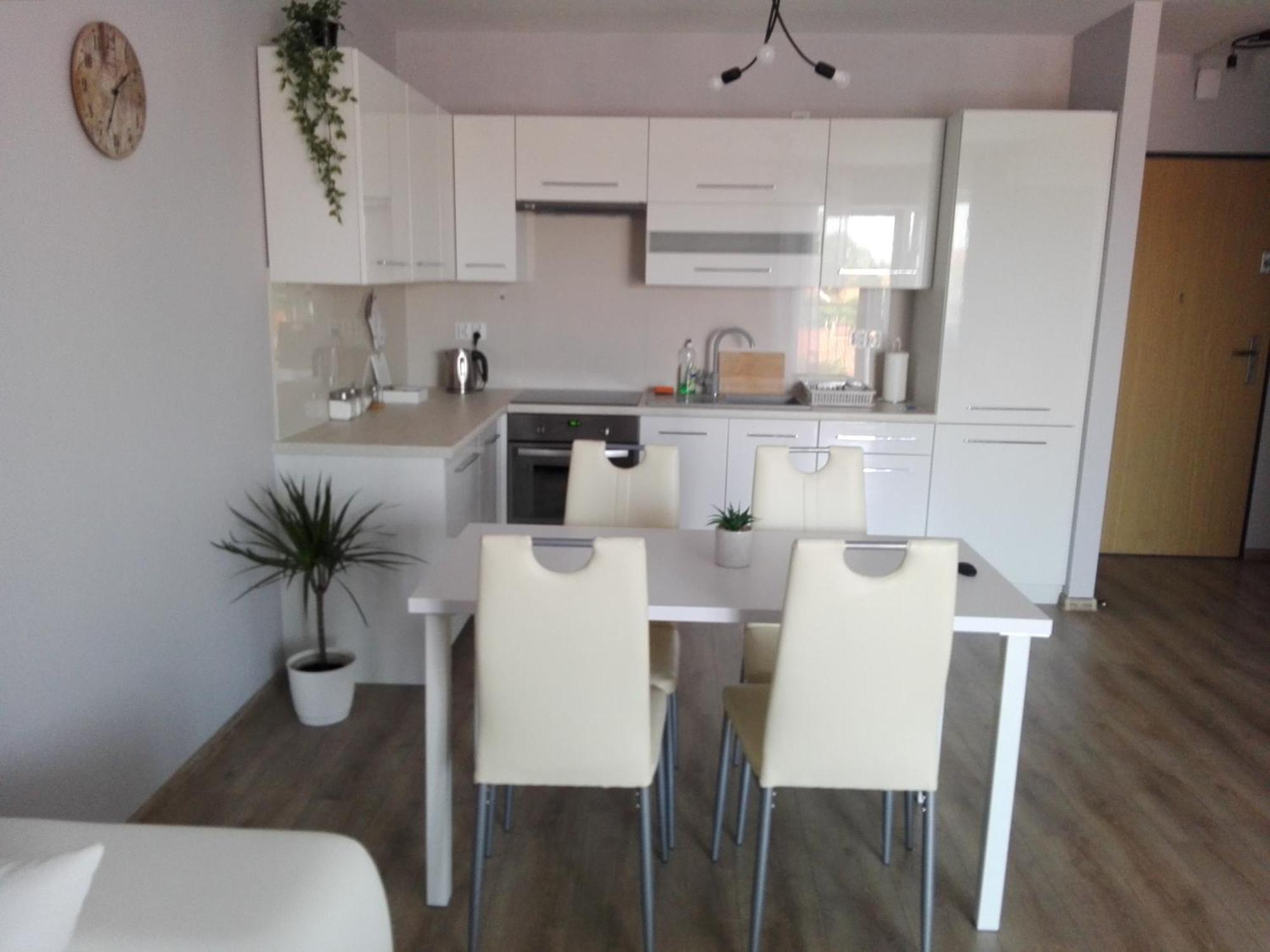Apartament Marzenie 9 - Opoleアパートメント エクステリア 写真